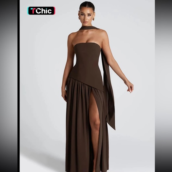 Dresses & Skirts - Elegant Brown Strapless Evening Dress